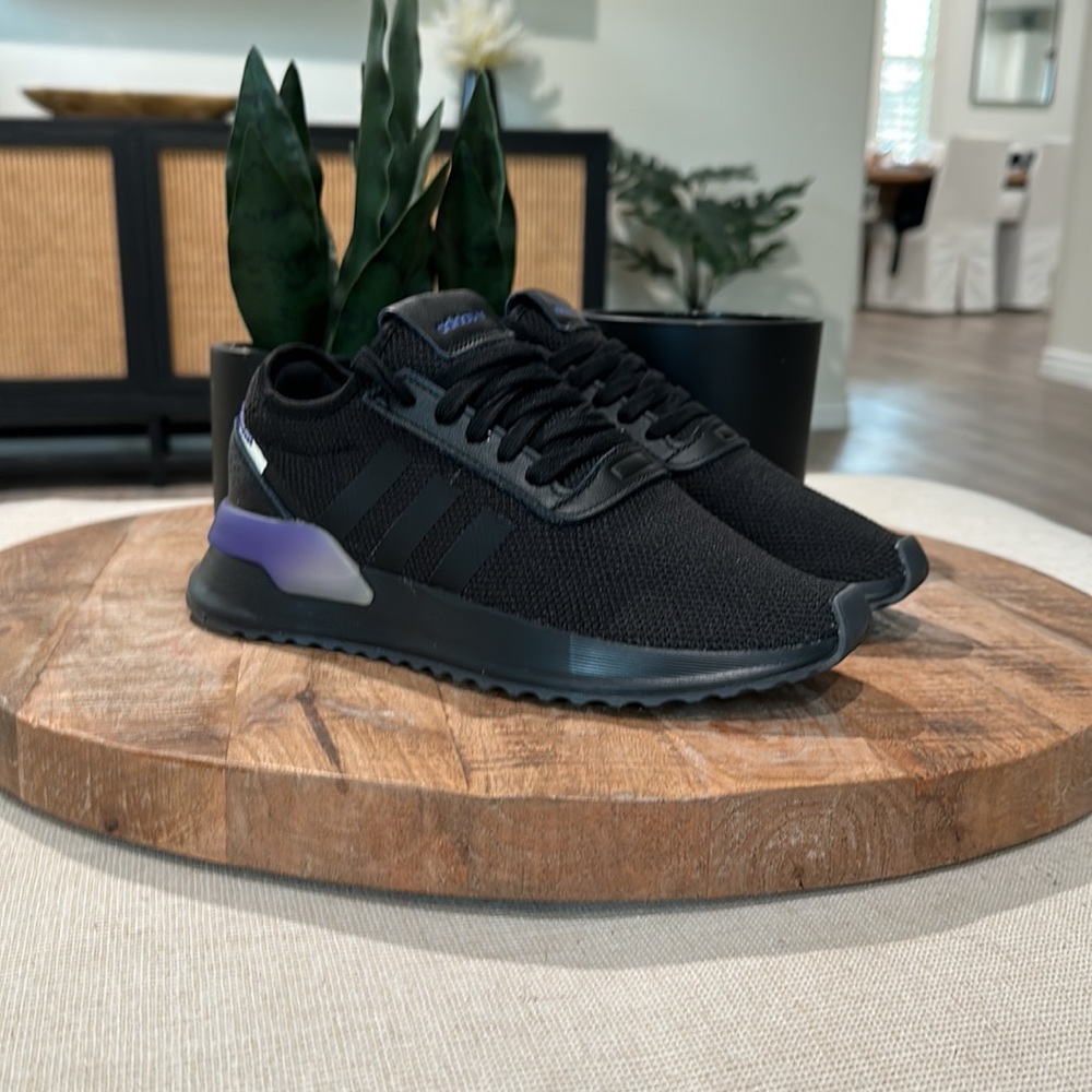 Adidas U_Path Black Purple Women’s size 6.5